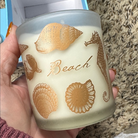 Michel Design Works Beach Soy Wax Candle 6.5oz - Picture 5 of 5